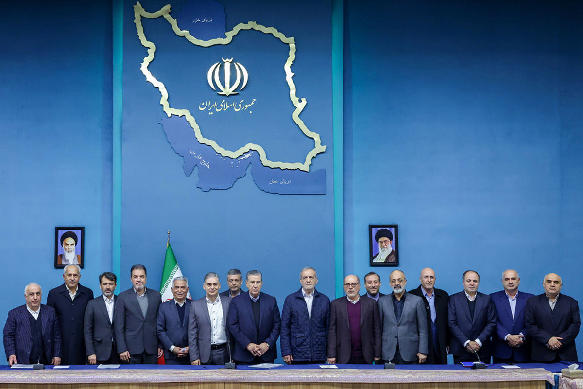 دیدار رییس جمهور با اعضای هیات‌رئیسه و جمعی از روسای اتاق‌‌‌های استانی و کمیسیون‌‌‌های تخصصی اتاق ایران